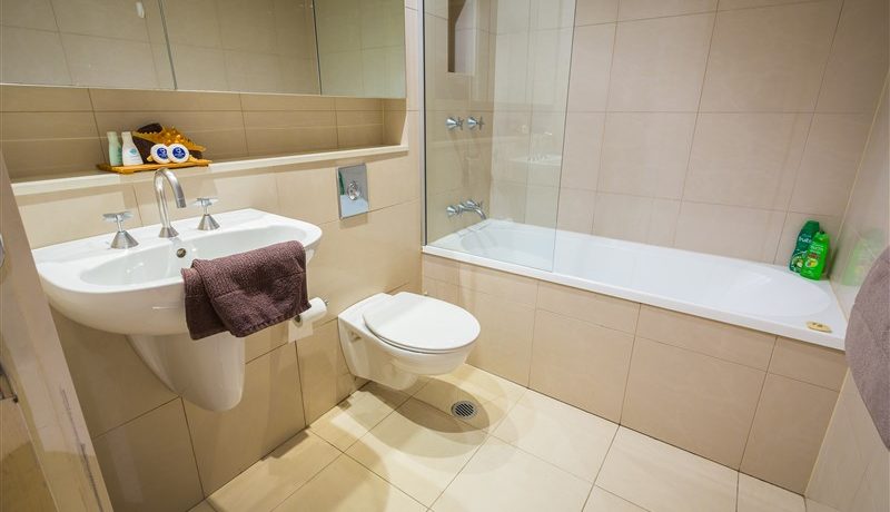 instances_f810a0d196f93cae883e11409d1e9f1b_586ecdccc40db_0