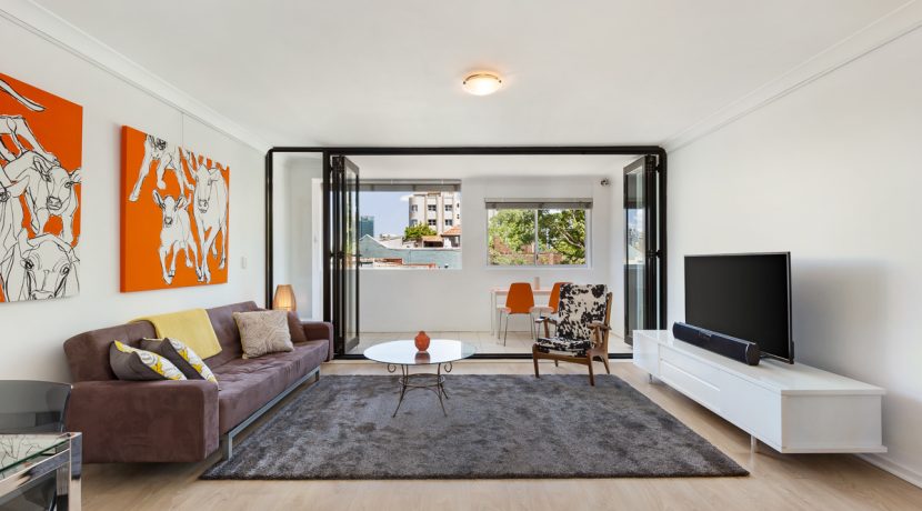 18-91-93-Macleay---Lounge-1---Web