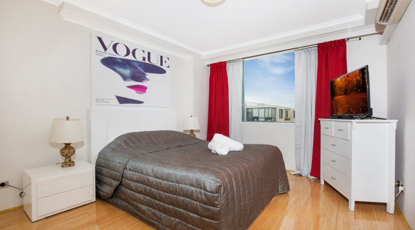 93-1-15-Fontenoy-1st-Bed1-r---Web