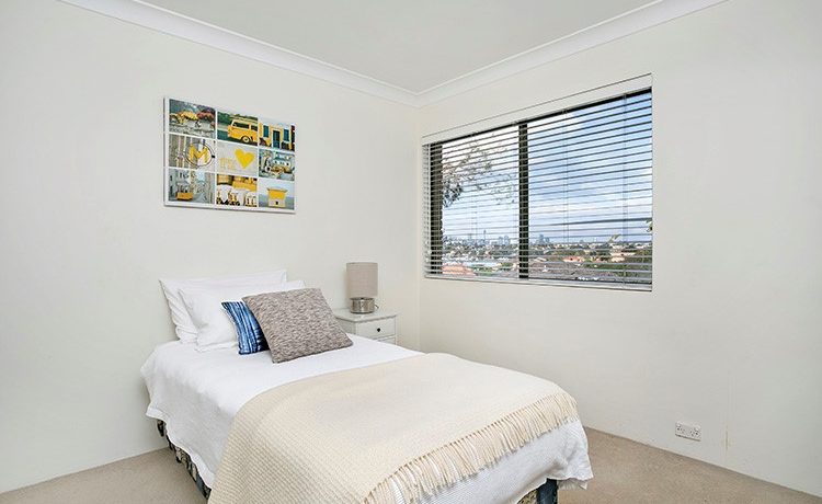 instances_f810a0d196f93cae883e11409d1e9f1b_57735e4754dbf_0