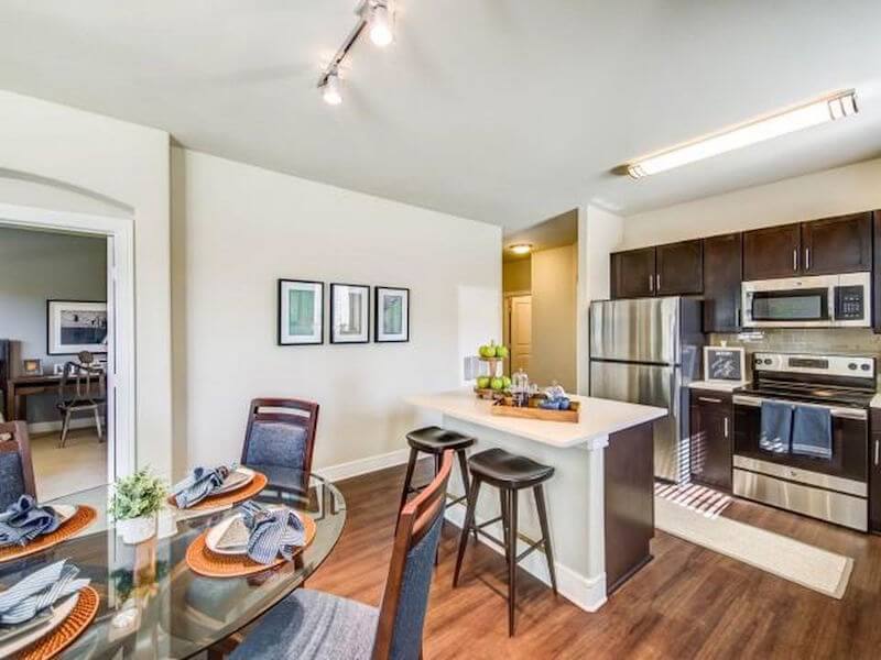 Serviced Apartment
